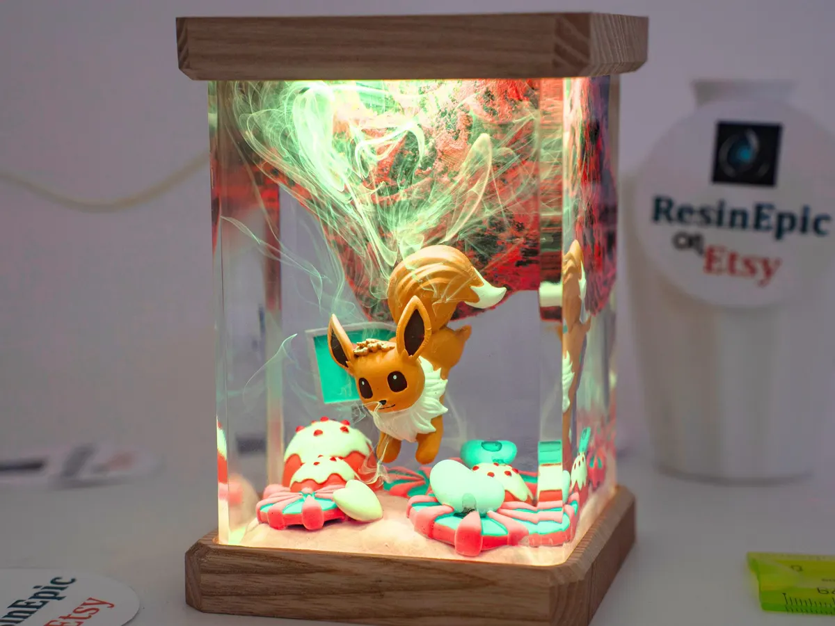 Creature Cube Lamp