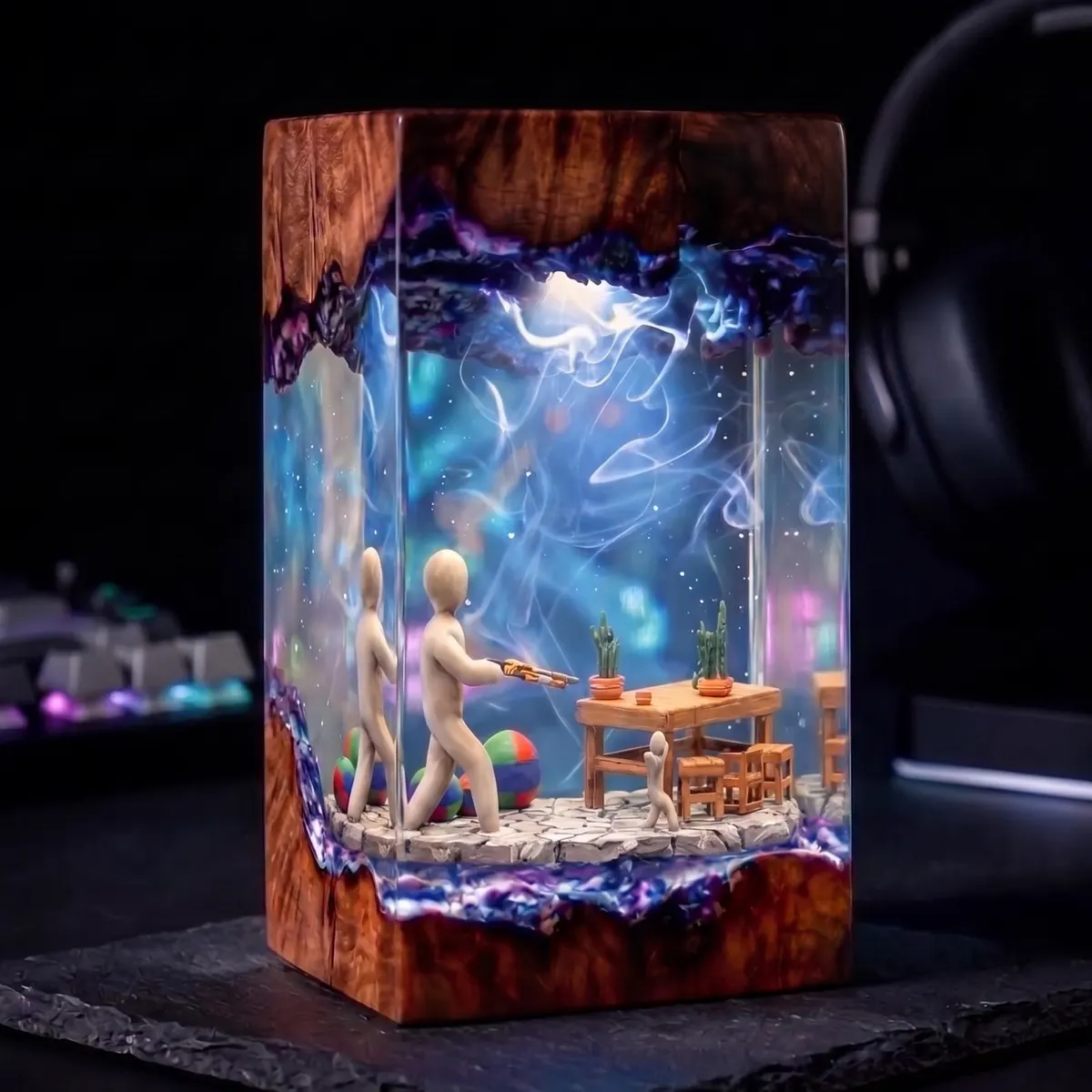Mecha Chameleon Resin Lamp — Indie Puzzle Game Night Light