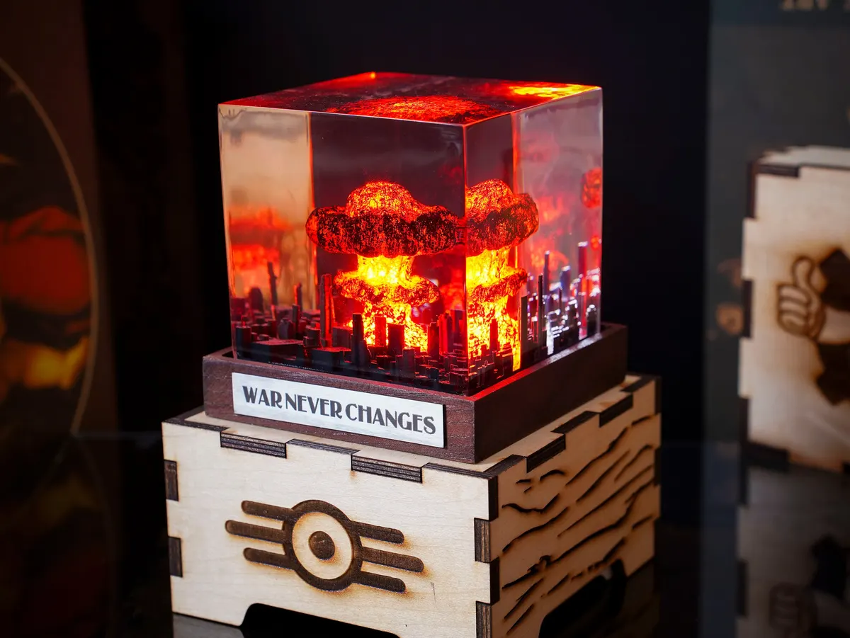 Nuke Bomb Explosion Resin Diorama — Fallout Storm Cloud Night Light