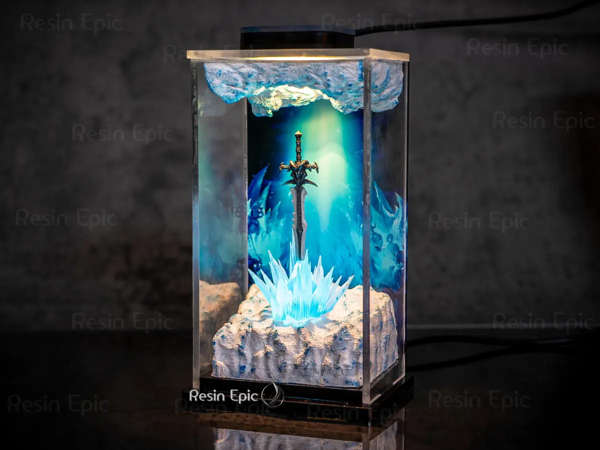Frostmourne Sword Lamp — World of Warcraft Lich King Blade Night Light